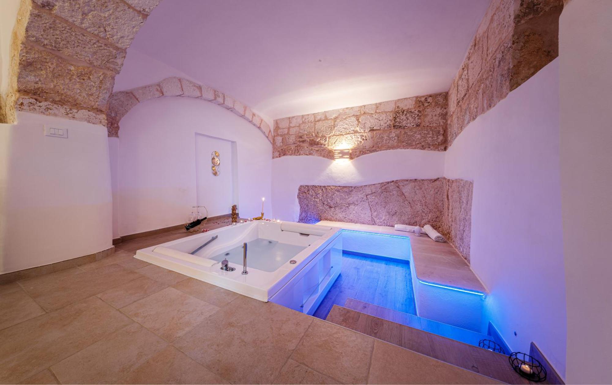 Il Pumo Bianco Ostuni Suite Bagian luar foto