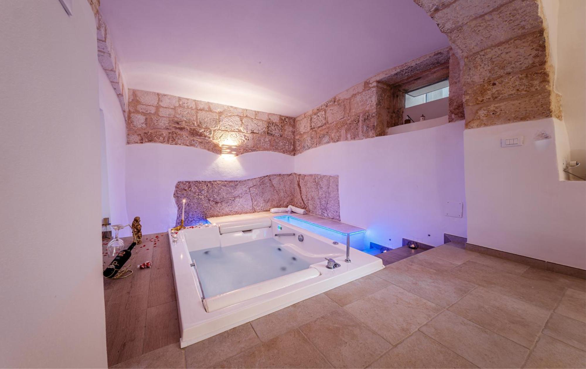 Il Pumo Bianco Ostuni Suite Bagian luar foto