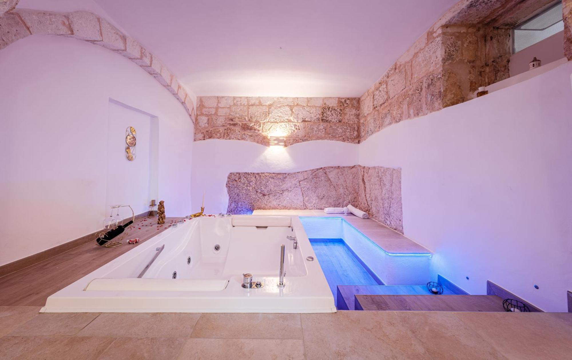 Il Pumo Bianco Ostuni Suite Bagian luar foto